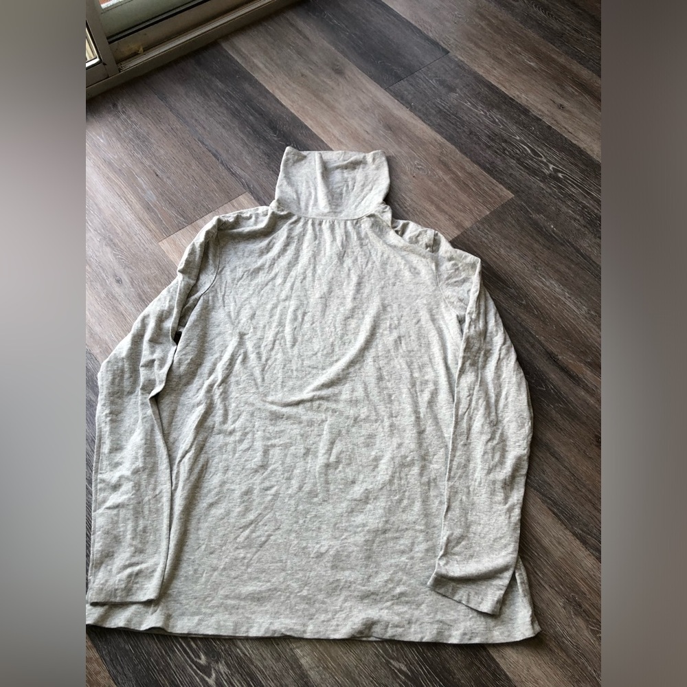 Amazon Essentials Light Gray Turtleneck Sweater Women’s XL